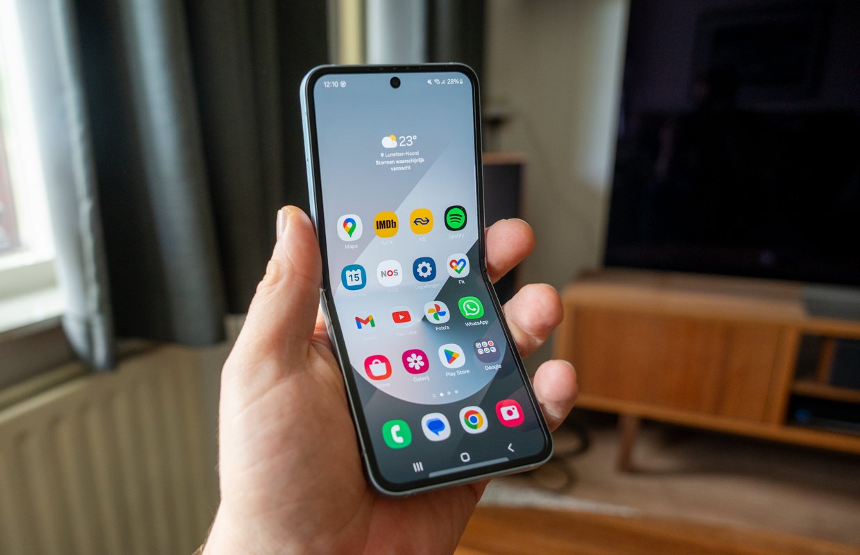 سامسونج تستعد لإطلاق Galaxy Z Flip7 بمعالج Exynos 2500 لأول مرة في هواتفها القابلة للطي | صورة حصرية من موقع مصر 24