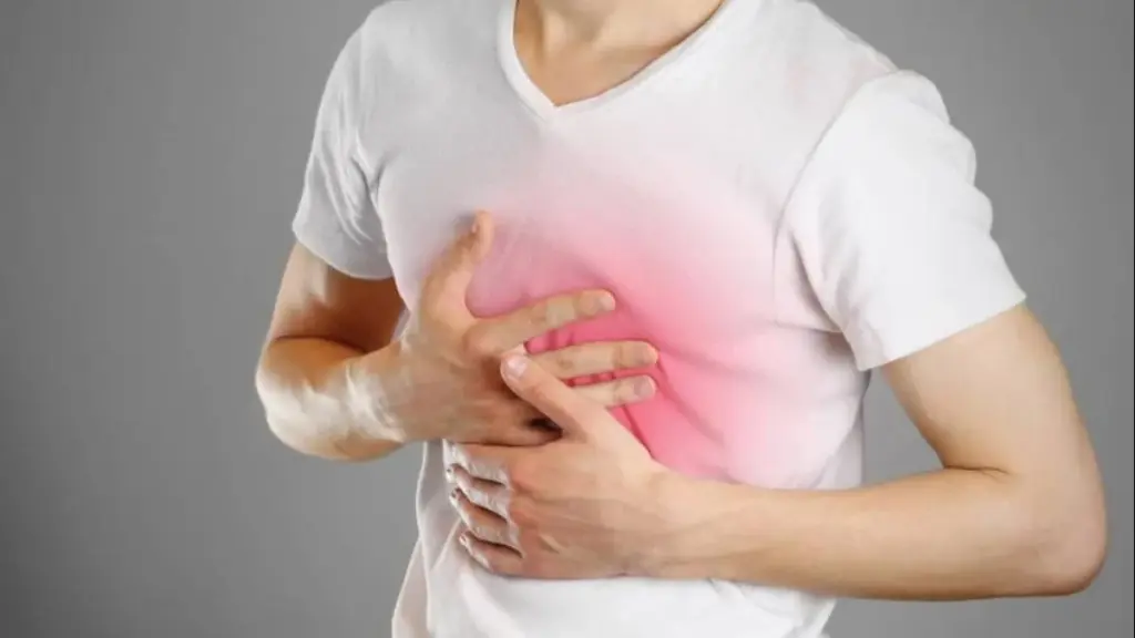 احمِ معدتك.. .. مشروبات طبيعية تحارب حموضة المعدة وتمنحك راحة فورية