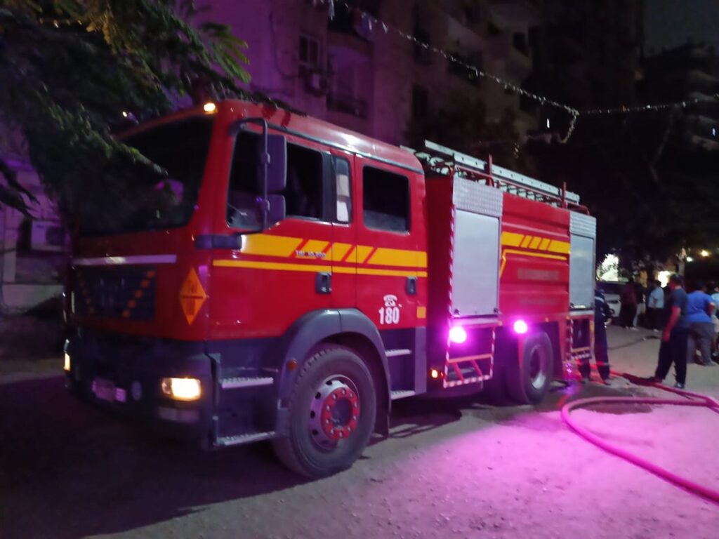 السيطرة على حريق هائل بجيم في مدينة نصر دون إصابات
