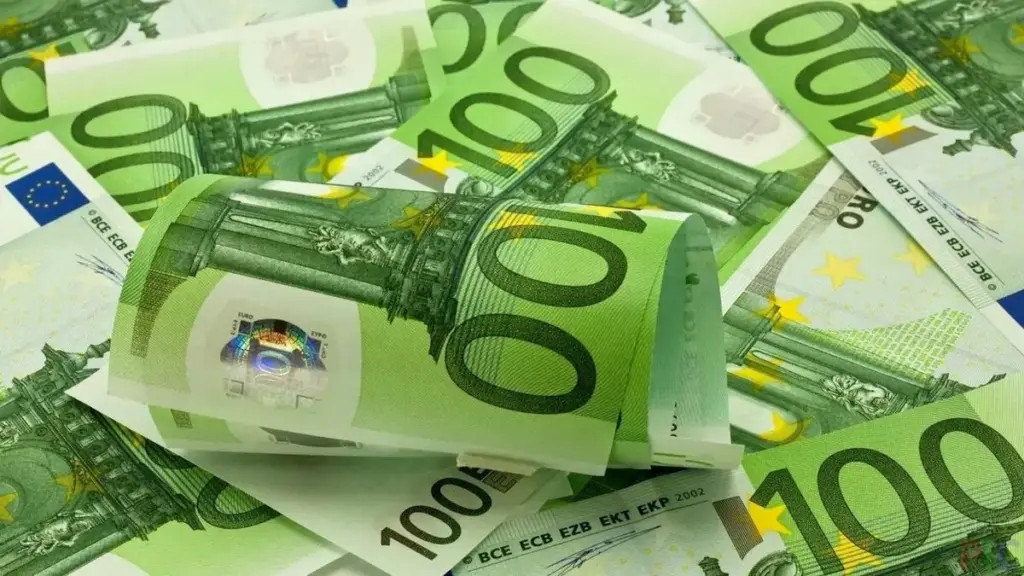 سعر اليورو اليوم الثلاثاء 17 يونيو 2025 أمام الجنيه فى البنوك المصرية