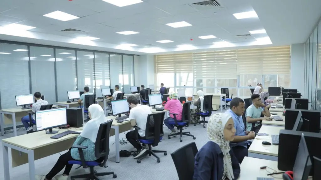 تنسيق الكليات 2025.. فرص قوية لطلاب الأدبي وعلوم رياضة في الكليات الجديدة