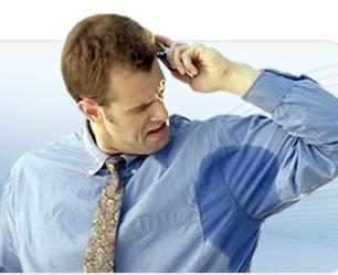 مع ارتفاع درجات الحرارة… 7 أسباب للتعرق الزائد تجعلك بحاجة للطبيب فورًا! - التعرق أكثر من الطبيعي