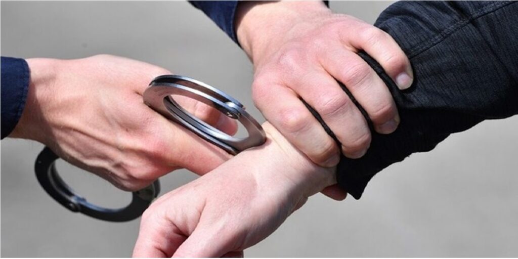 إحالة أوراق سائق توك توك للمفتي بعد قتله خطيبته السابقة بـ 15 طعنة في أسيوط إحالة أوراق سائق توك توك للمفتي بعد قتله خطيبته السابقة بـ 15 طعنة في أسيوط