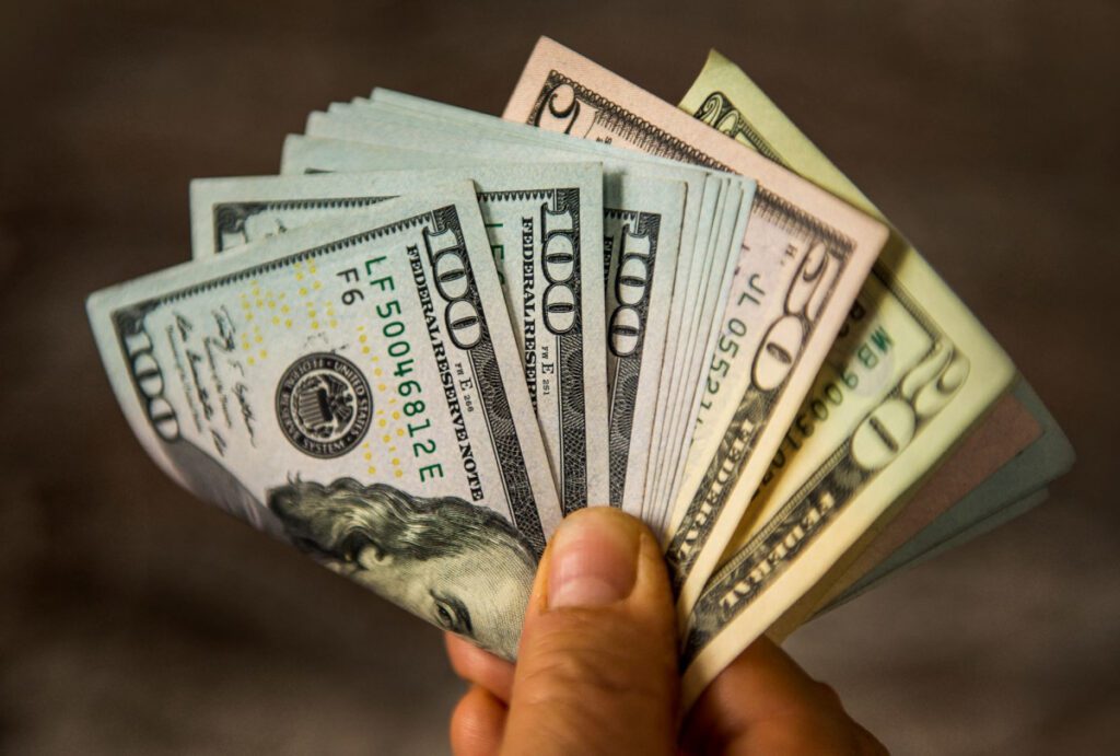 استقرار سعر الدولار أمام الجنيه المصري اليوم الأربعاء 27 أغسطس 2025 استقرار سعر الدولار أمام الجنيه المصري اليوم الأربعاء 27 أغسطس 2025 | صورة حصرية من موقع مصر 24