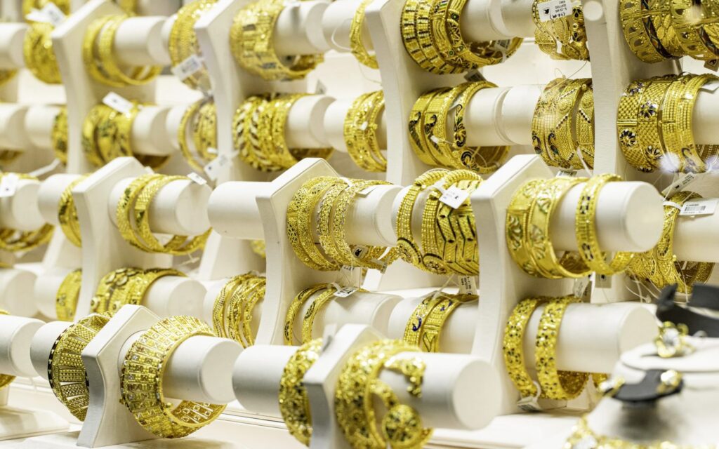 أسعار الذهب السبت 30 أغسطس 2025.. ثبات ملحوظ في التعاملات الصباحية أسعار الذهب اليوم السبت 30 أغسطس 2025.. عيار 21 يثبت عند 4685 جنيهًا