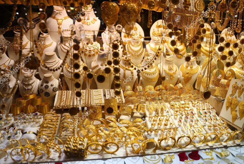 تحديث أسعار الذهب اليوم.. استقرار في عيار 21 وارتفاع طفيف في عيار 24