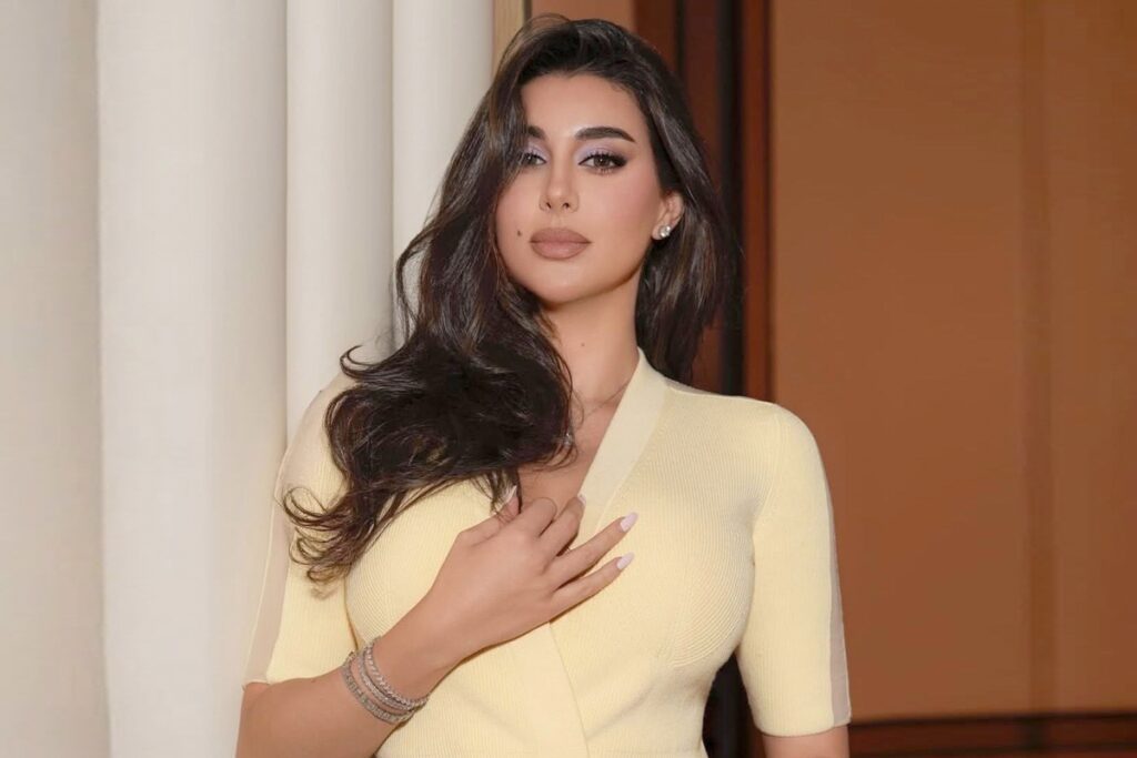 ياسمين صبري تخطف الأنظار بإطلالة رياضية أنيقة بالأسود عبر إنستجرام