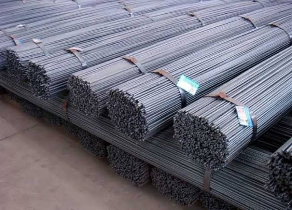 أسعار الحديد والأسمنت اليوم الثلاثاء 25 نوفمبر 2025 .. هبوط مفاجئ للحديد وارتفاع واضح بالأسمنت