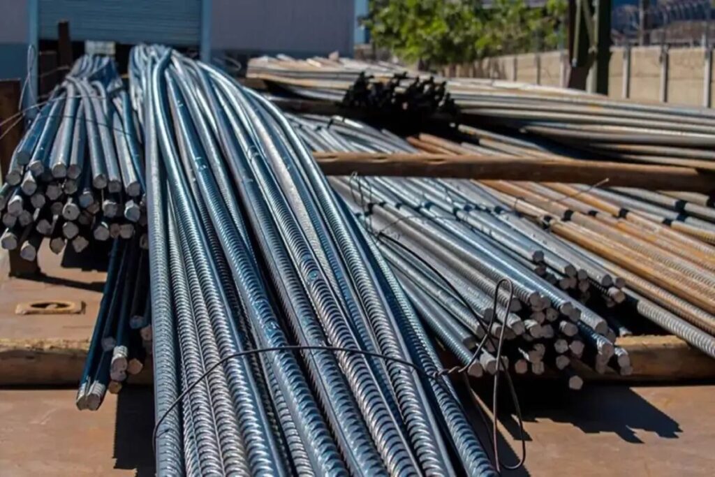 سعر الحديد والأسمنت اليوم الاثنين 26 يناير 2026 في مصر.. تراجع الاستثماري وارتفاع حديد عز