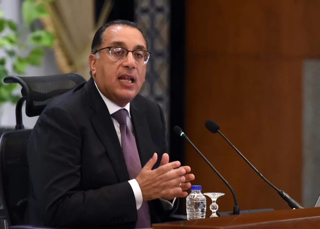 مدبولي يستعرض الترتيبات النهائية لزيارة الرئيس الصيني إلى مصر مدبولي يستعرض الترتيبات النهائية لزيارة الرئيس الصيني إلى مصر | صورة حصرية من موقع مصر 24