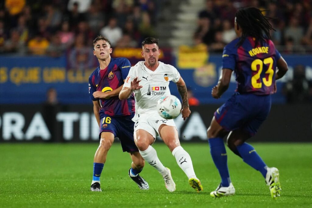 موعد مباراة برشلونة وفالنسيا.. القنوات الناقلة والتشكيل المتوقع برشلونة ضد فالنسيا.. مواجهة مرتقبة وموعد ناري في الدوري الإسباني