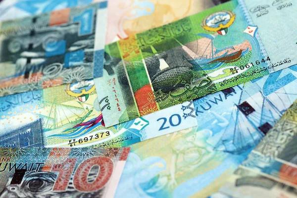 سعر الدينار الكويتي اليوم الأحد 6 سبتمبر 2026.. استقرار أمام الجنيه في البنوك