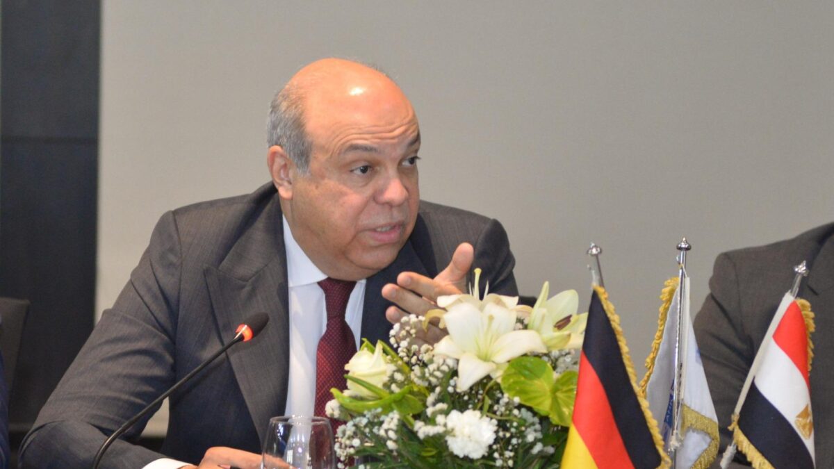خلال منتدى بالعلمين.. وزير الطيران يتحدث عن مستقبل الطيران في عصر الذكاء الاصطناعي