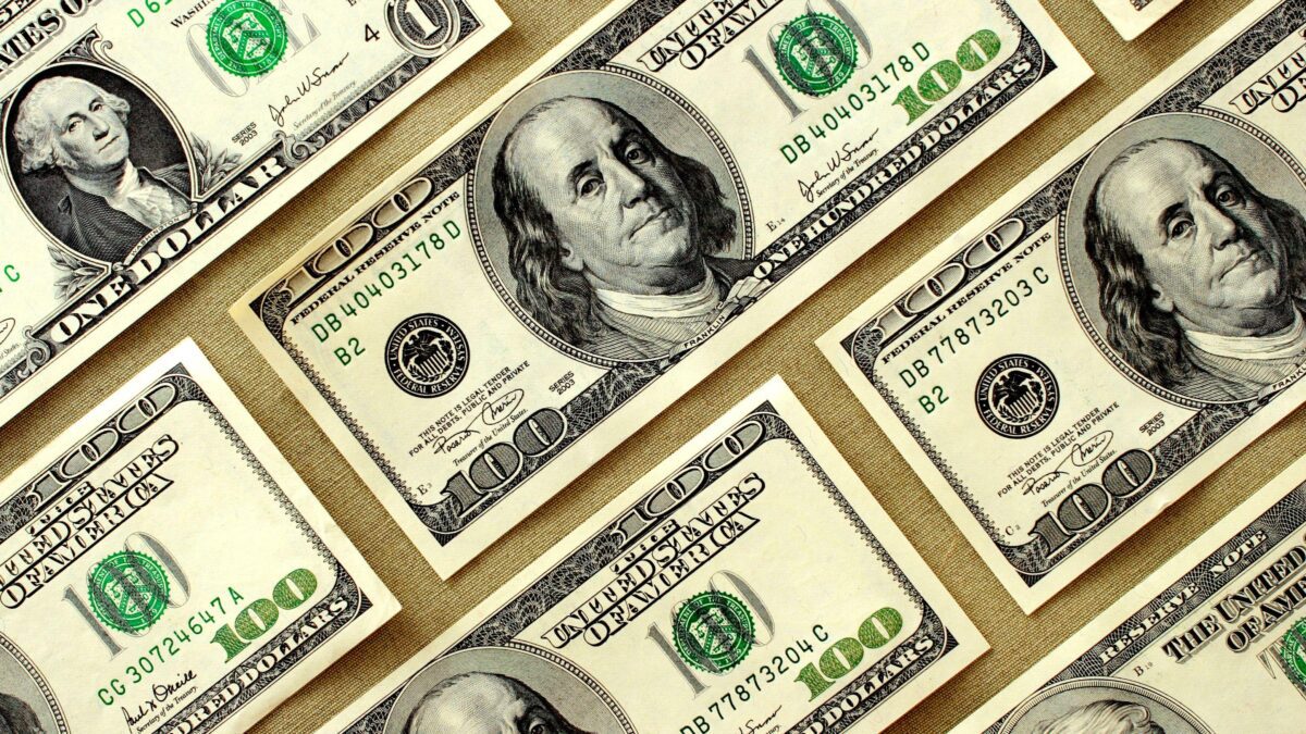 سعر الدولار اليوم الاثنين 14 سبتمبر 2026.. استقرار الأخضر في البنوك المصرية