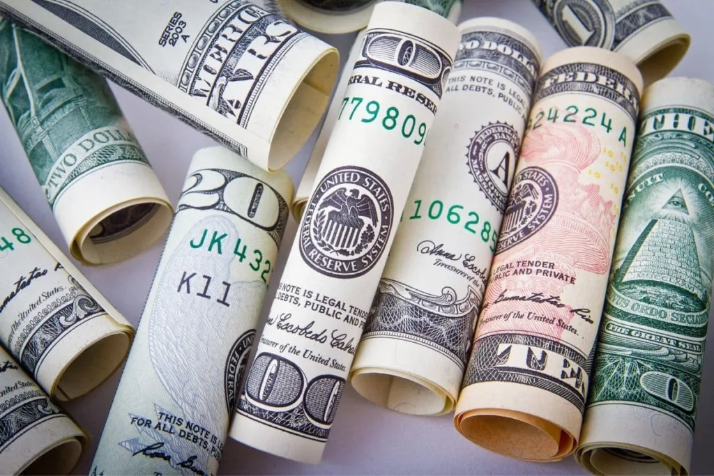 الدولار بكام؟.. أسعار العملة الأمريكية اليوم الخميس 1 أكتوبر 2026 الدولار بكام؟.. أسعار العملة الأمريكية اليوم الخميس 1 أكتوبر 2026