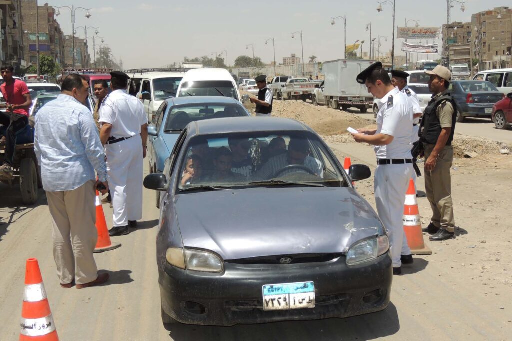 مخالفات سيارتك كام؟.. خطوات الاستعلام عن مخالفات المرور برقم اللوحة مخالفات سيارتك كام؟.. خطوات الاستعلام عن مخالفات المرور برقم اللوحة