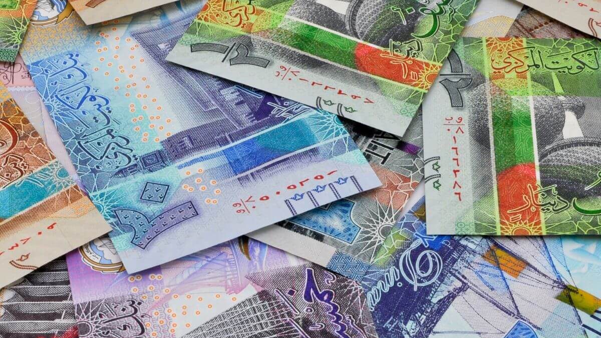سعر الدينار الكويتي اليوم الثلاثاء 13 أكتوبر 2026 في البنوك المصرية