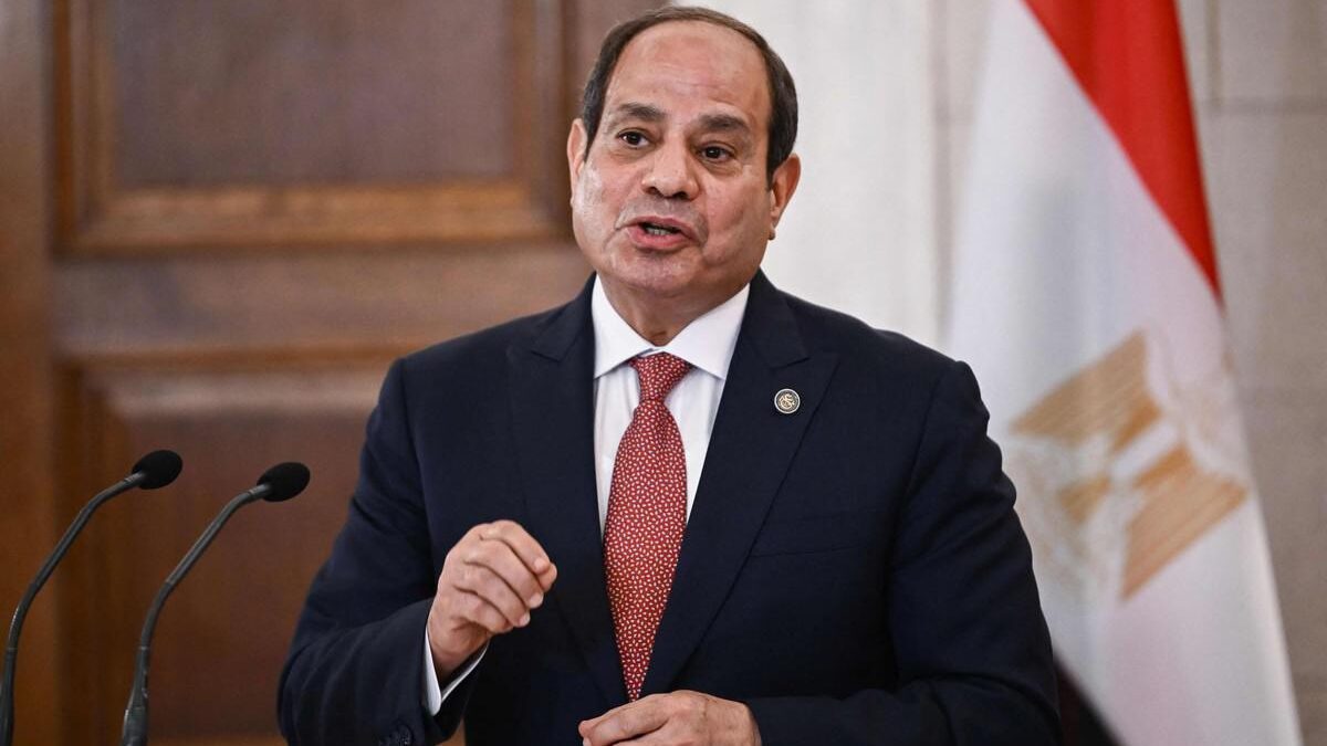 السيسي يحذر من مخاطر على حدود مصر الجنوبية والغربية ويكشف موقفه من السودان