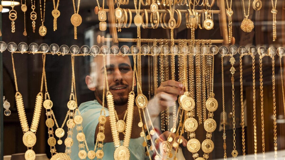 عيار 21 بكام الآن؟.. تراجع أسعار الذهب اليوم الخميس 22 أكتوبر 2026 في مصر